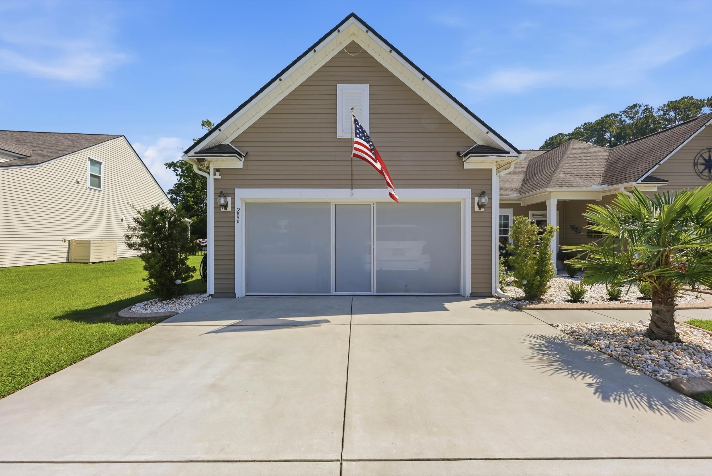 206 Three Oak Ln.