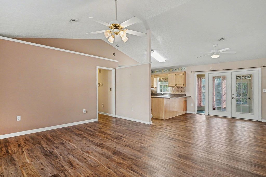 Photo of 973 Castlewood Dr, Conway, SC 29526 (MLS # 2603539)