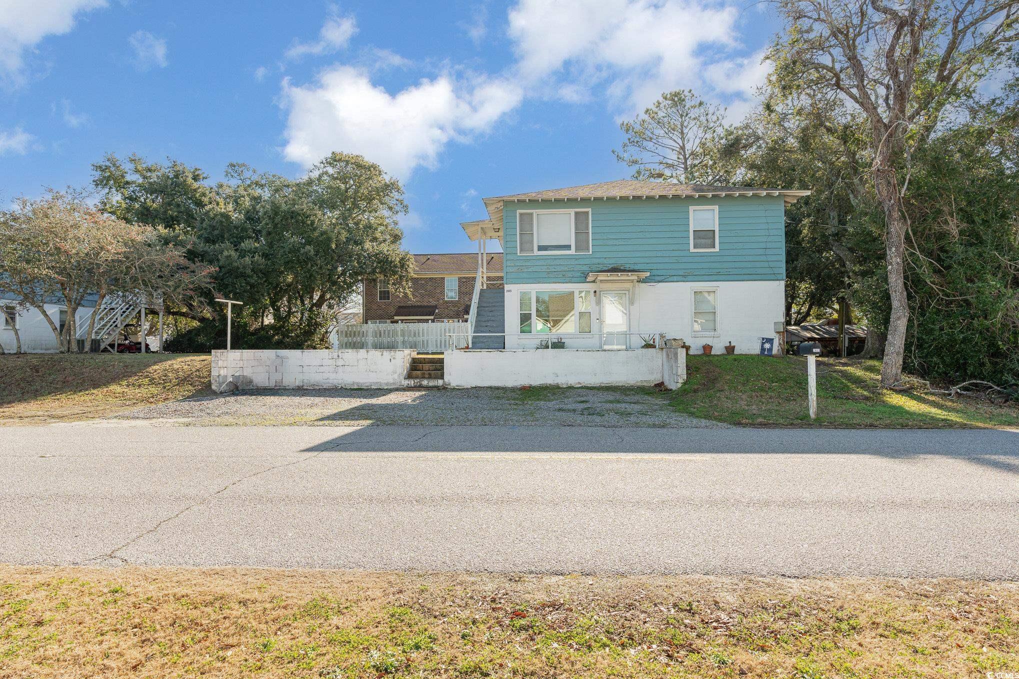 215 28th Ave. S