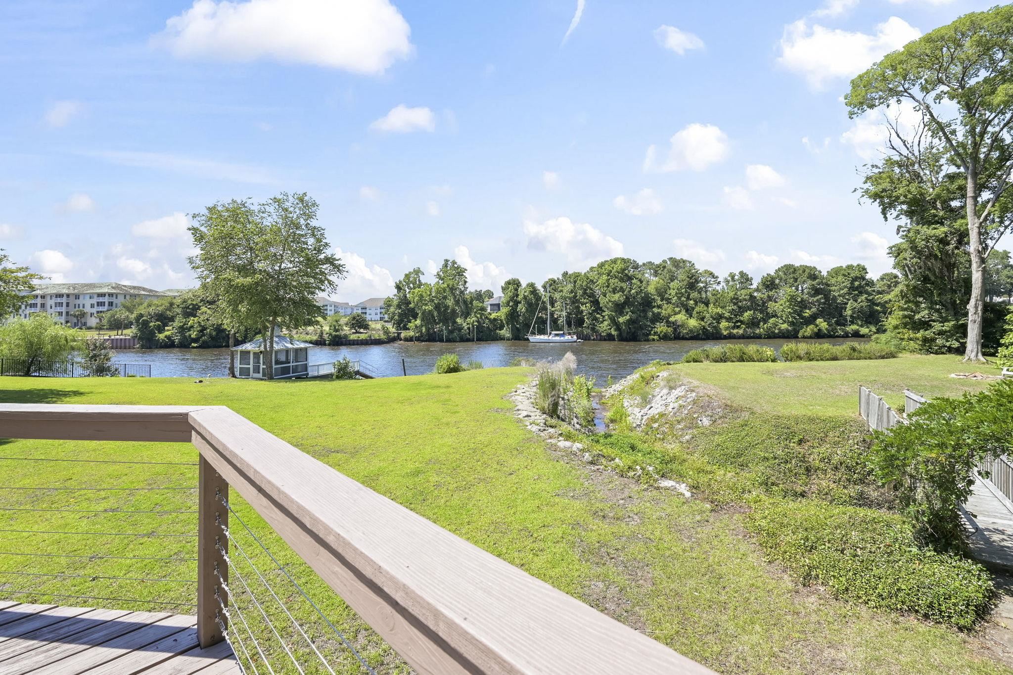 942 Old Bridge Rd.