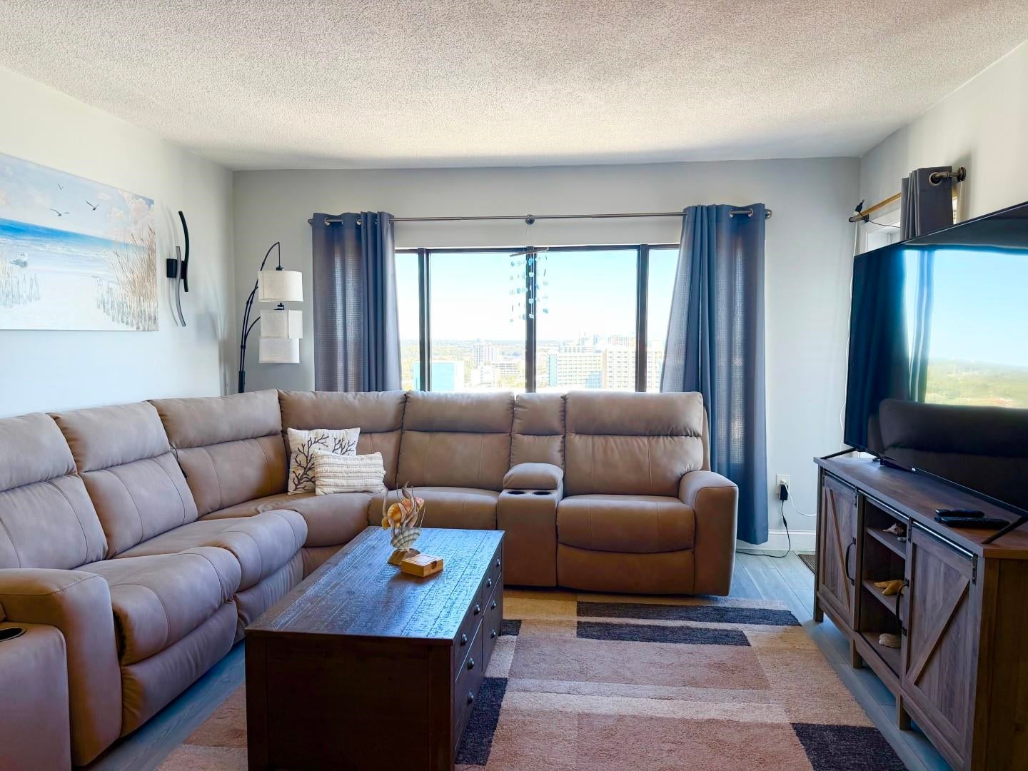 1605 S Ocean Blvd. 1712
