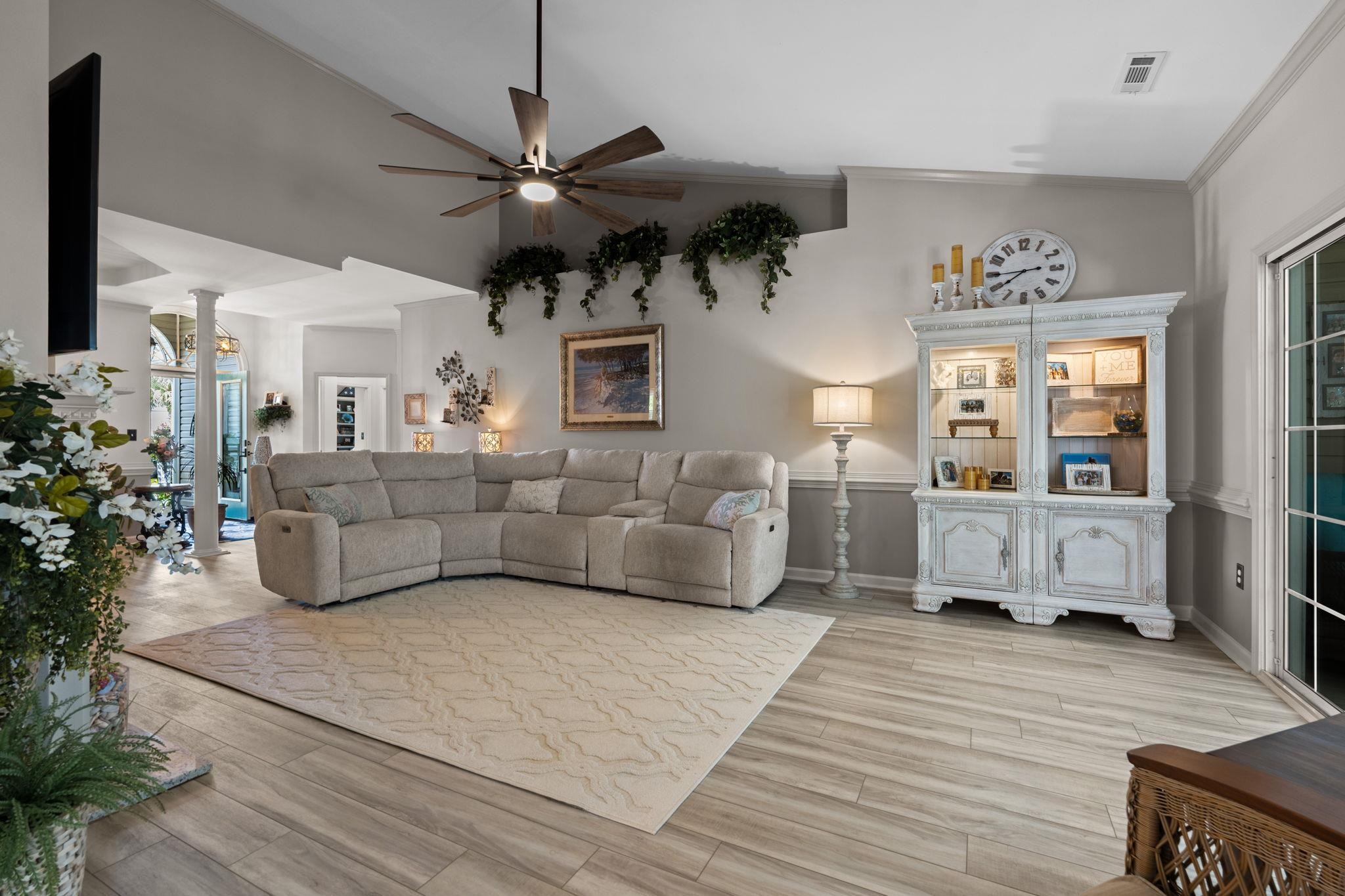 4336 Deer Run Ave.
