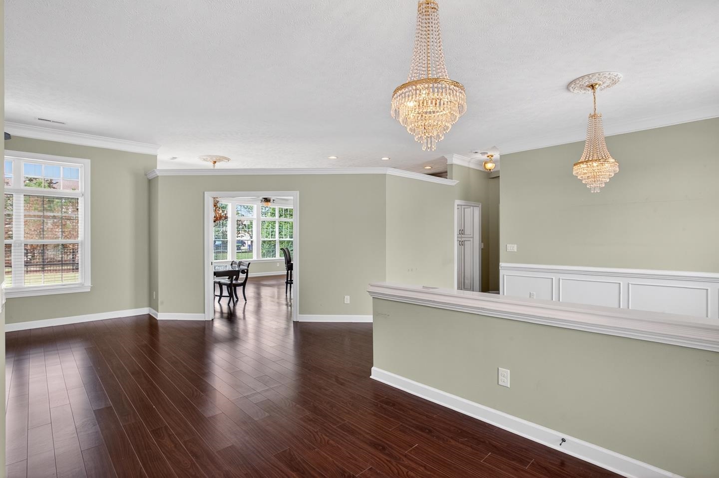 121 Willow Bay Dr.