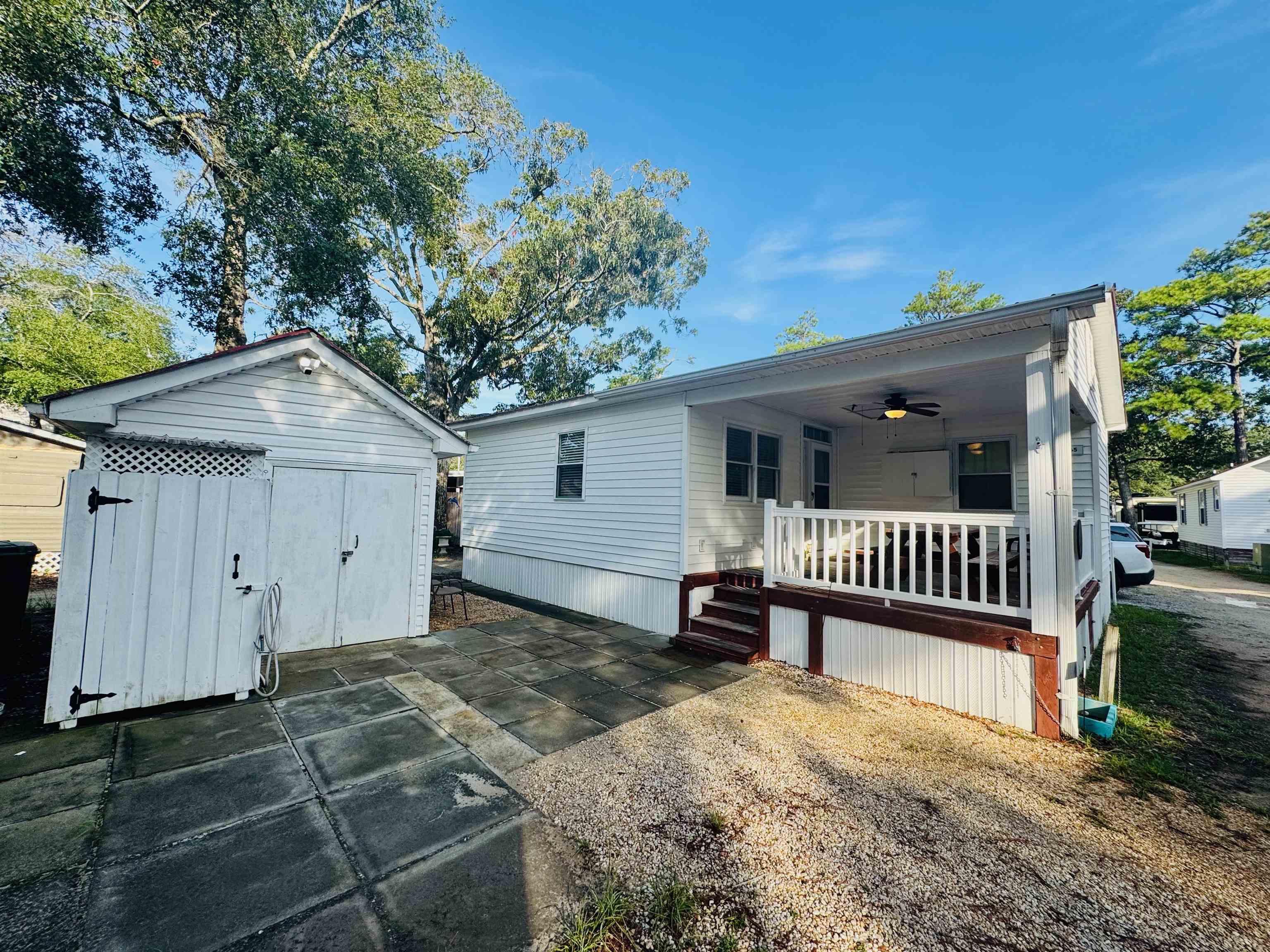 6001 - N65 S Kings Hwy.