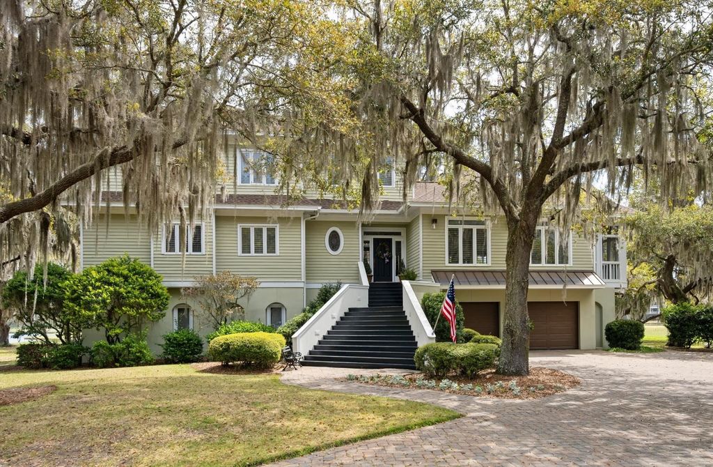 Photo of 110 Swan Point Trail, Georgetown, SC 29440 (MLS # 2608817)