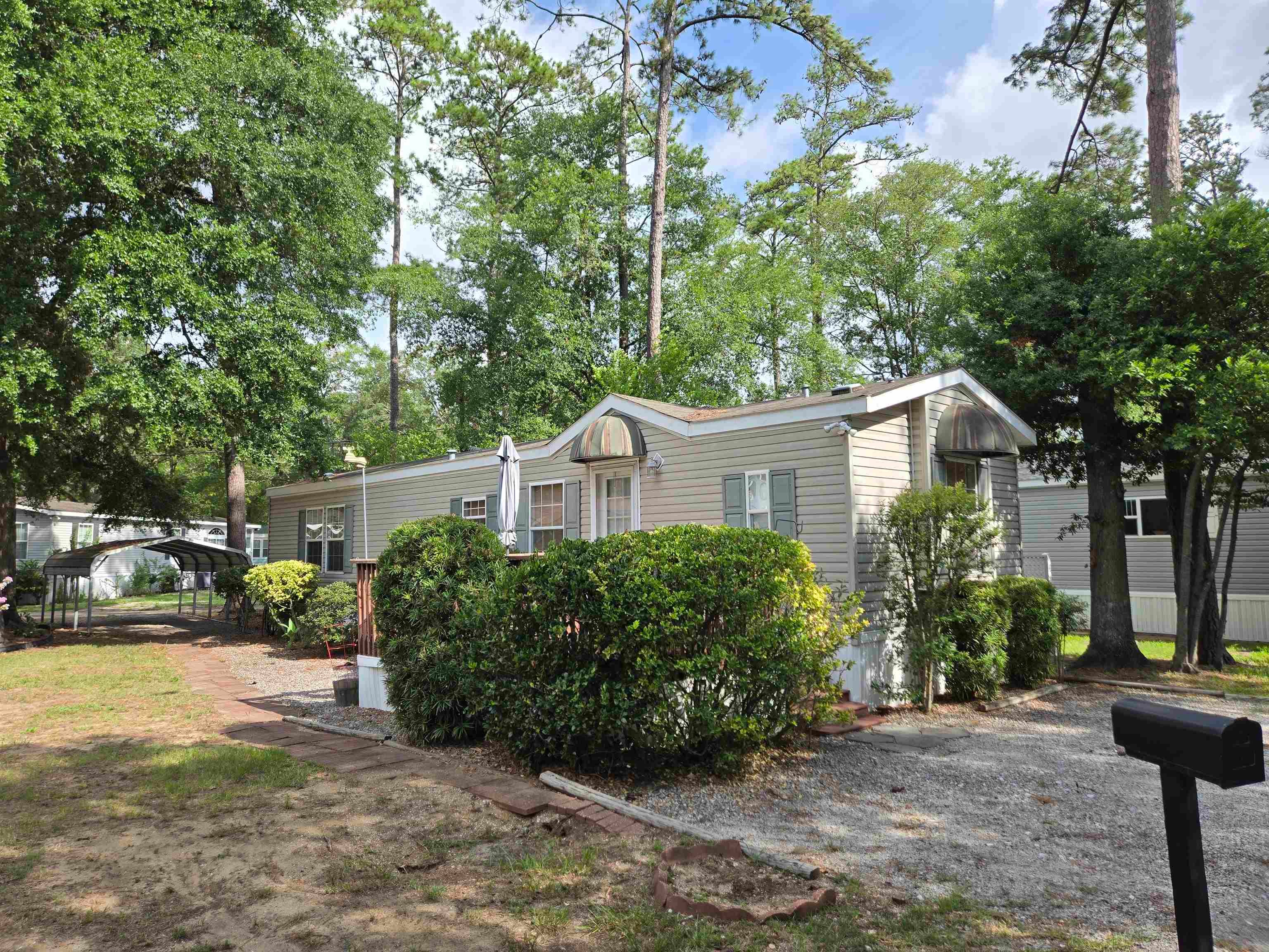 466 W Banks Dr.