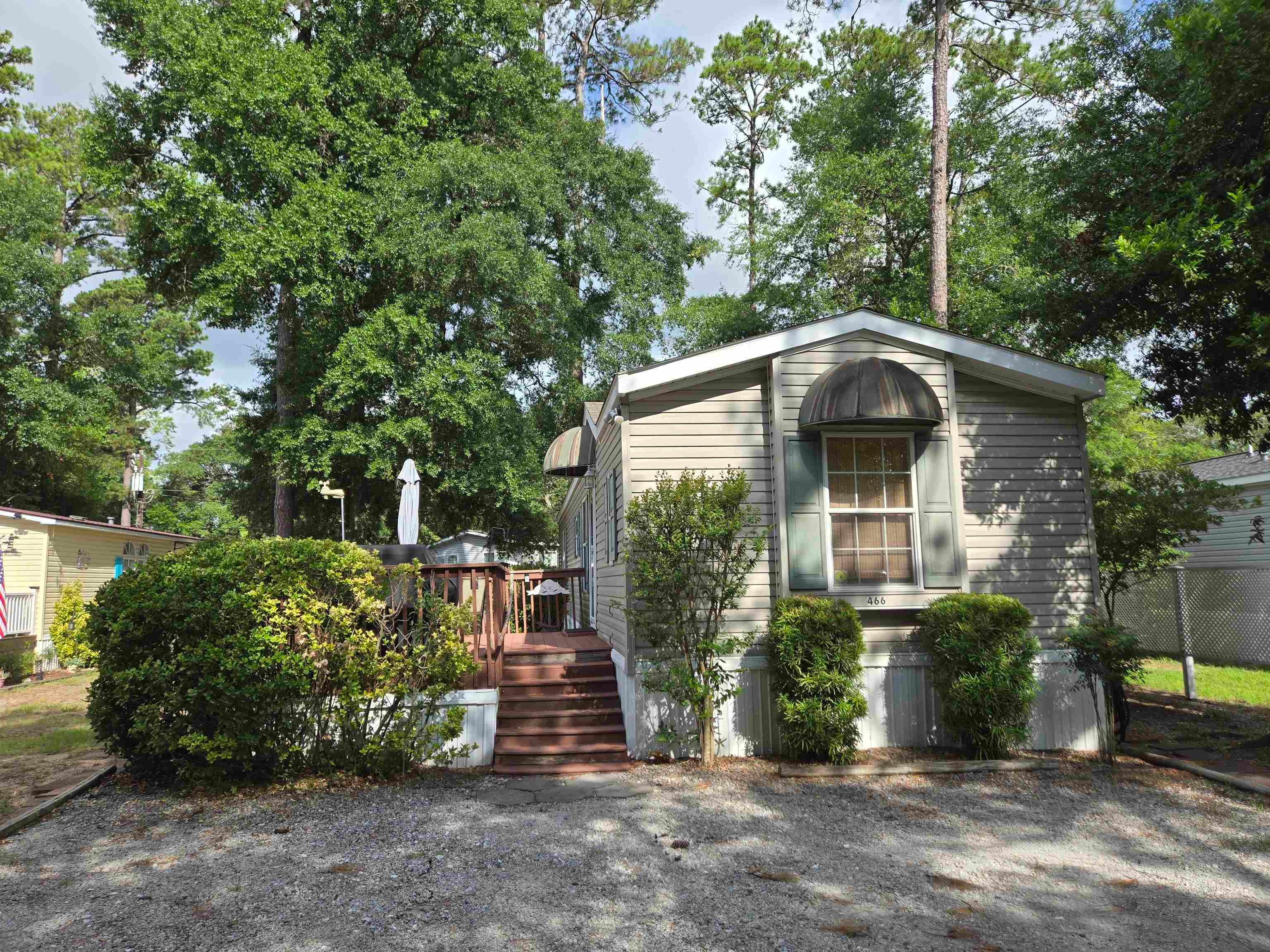 466 W Banks Dr.