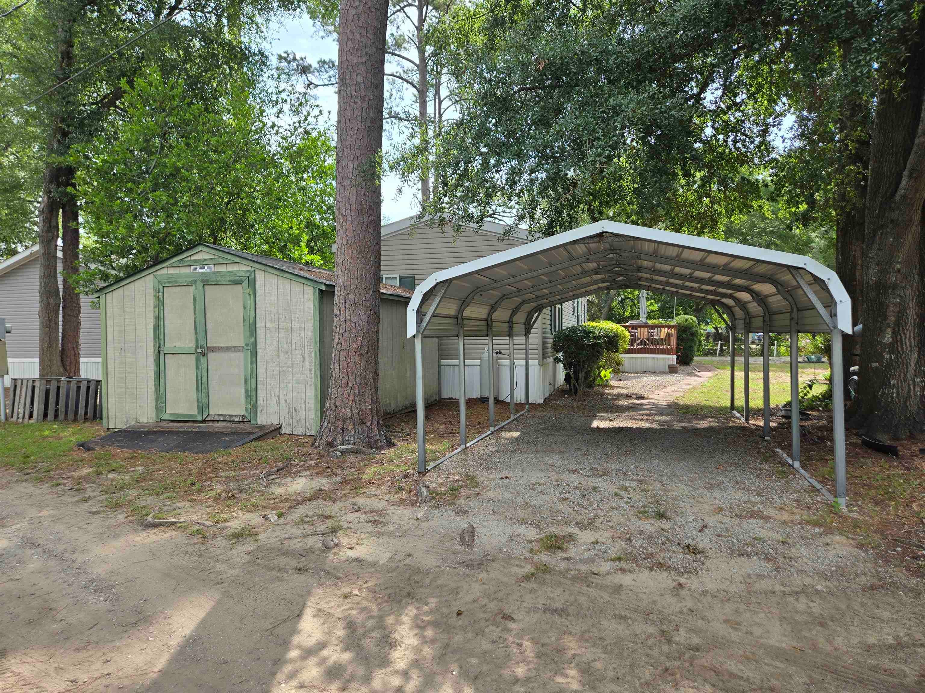 466 W Banks Dr.