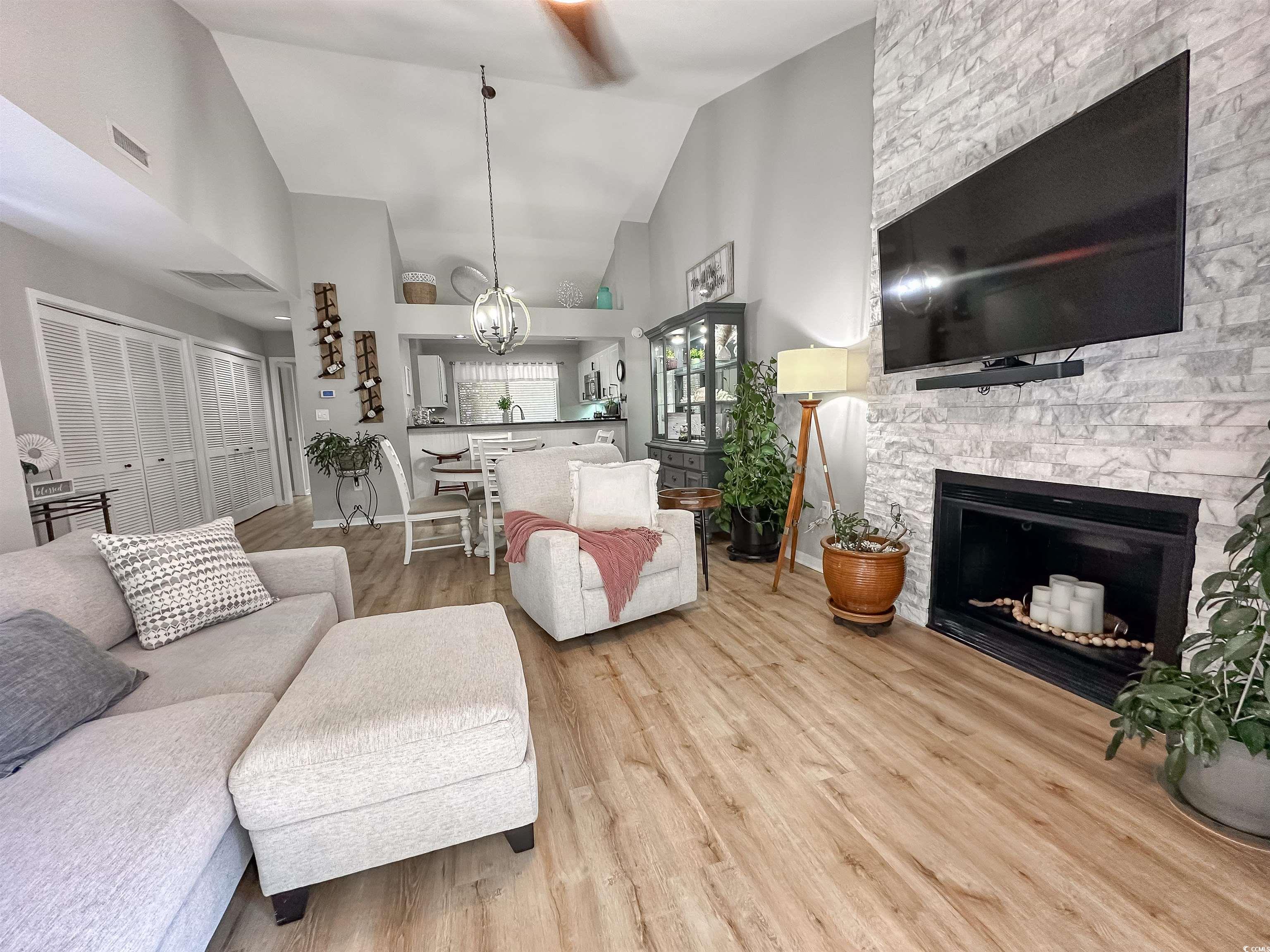 218 Westleton Dr. 17-D