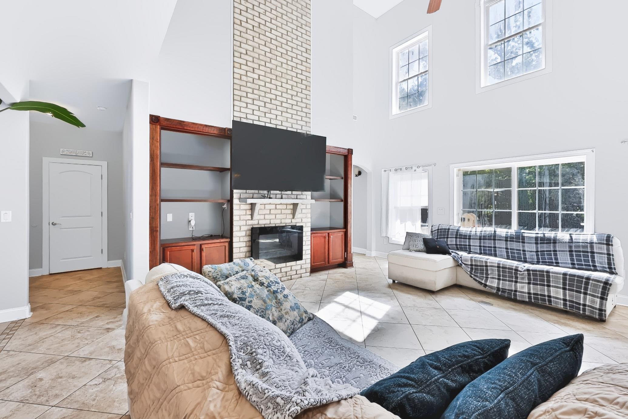 360 Capers Creek Dr.