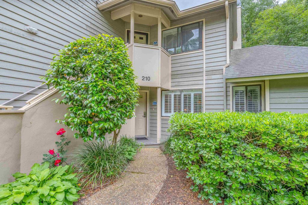 Photo of 210 Westleton Dr #13-C, Myrtle Beach, SC 29572 (MLS # 2611275)