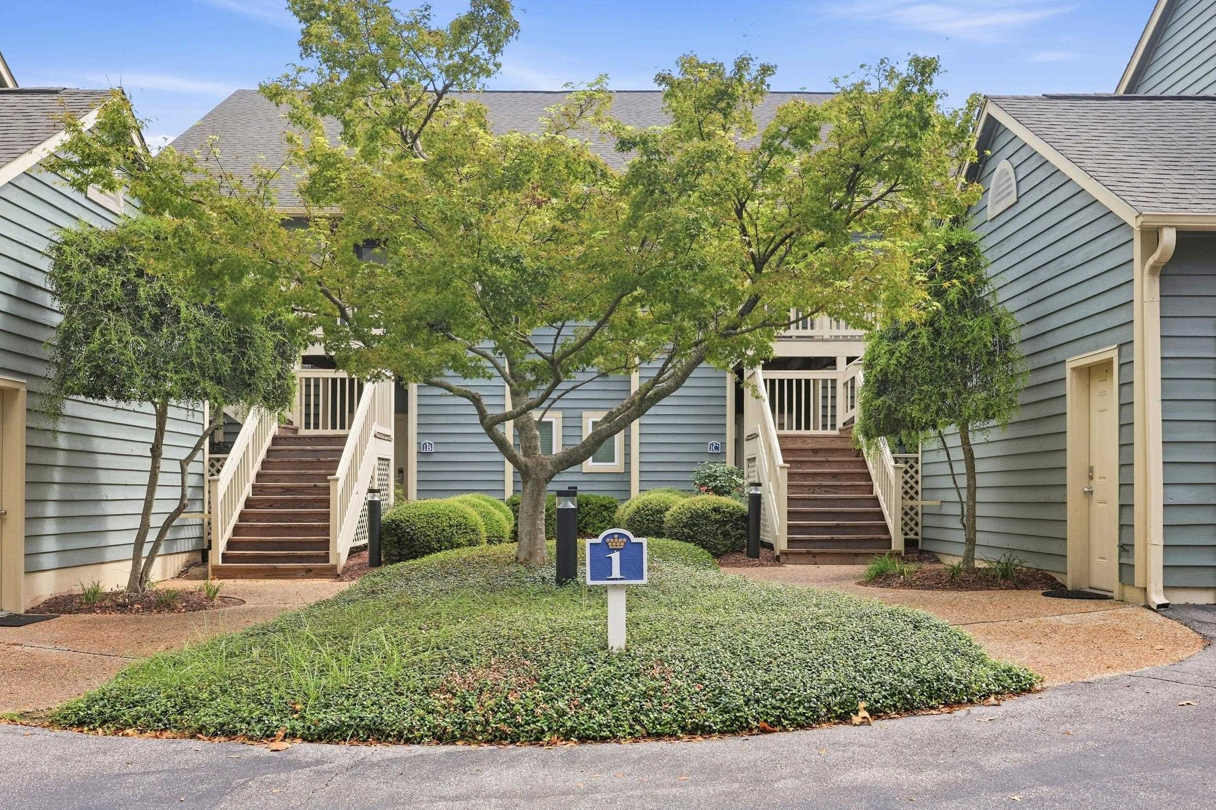 800 Castleford Circle 1D