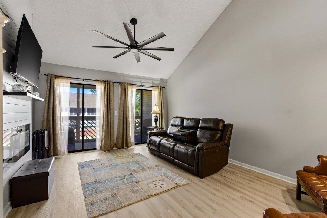 1100 Possum Trot Rd. B205