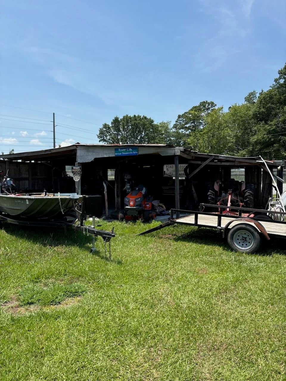 160 NW Hickman Rd. Hickman Road Boat Storage