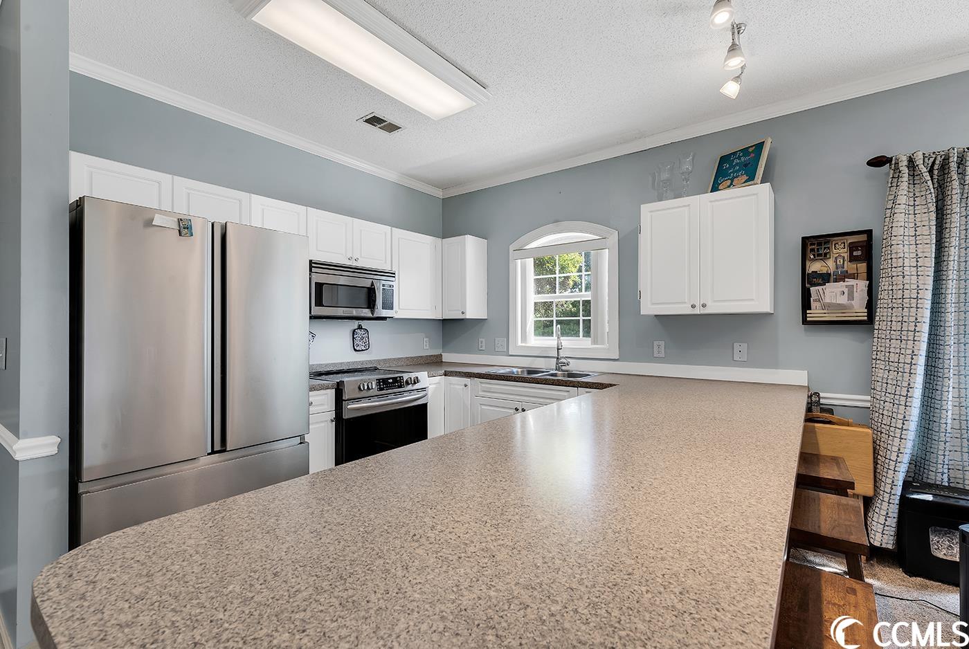 Photo 4 of 31 of 3983 Forsythia Ct. 101 condo