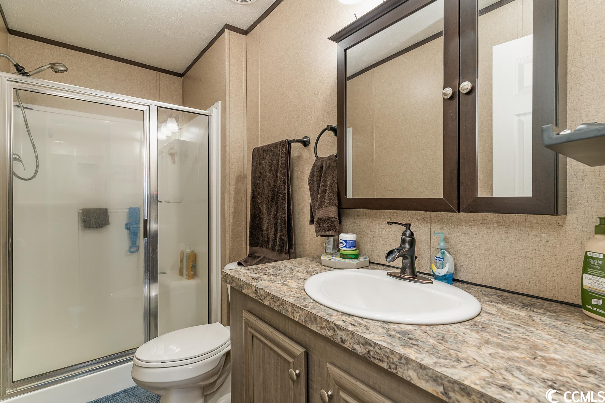 Photo 14 of 40 of 1350 Justice Loop mobile home