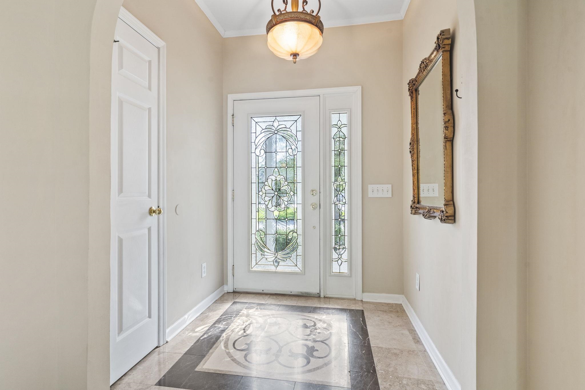 618 Wintercreeper Dr.