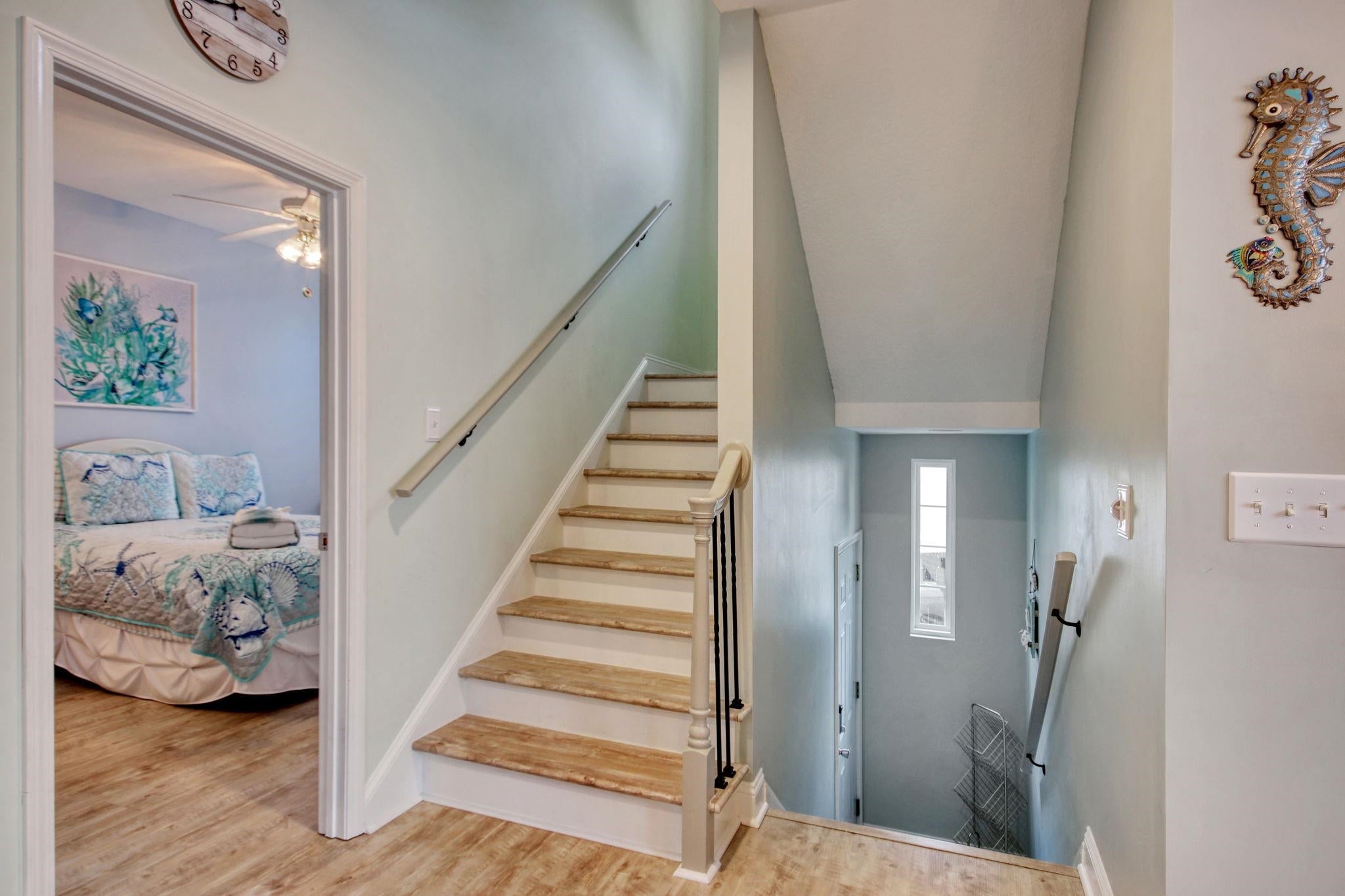 211 5th Ave. N