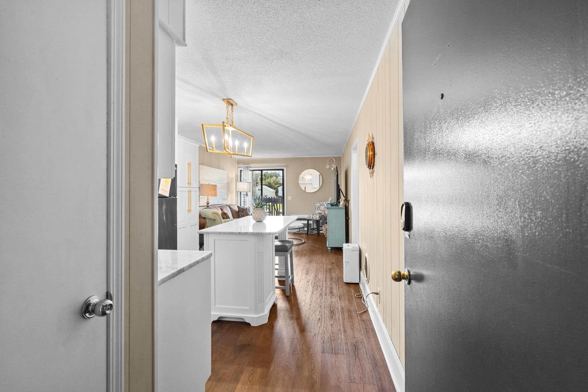 405 21st Ave. S 2J