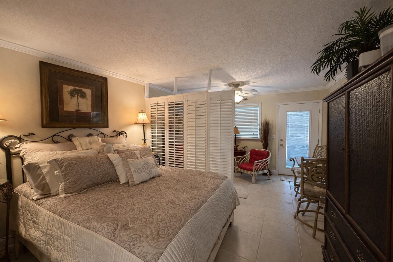 3001 N Ocean Blvd. 207