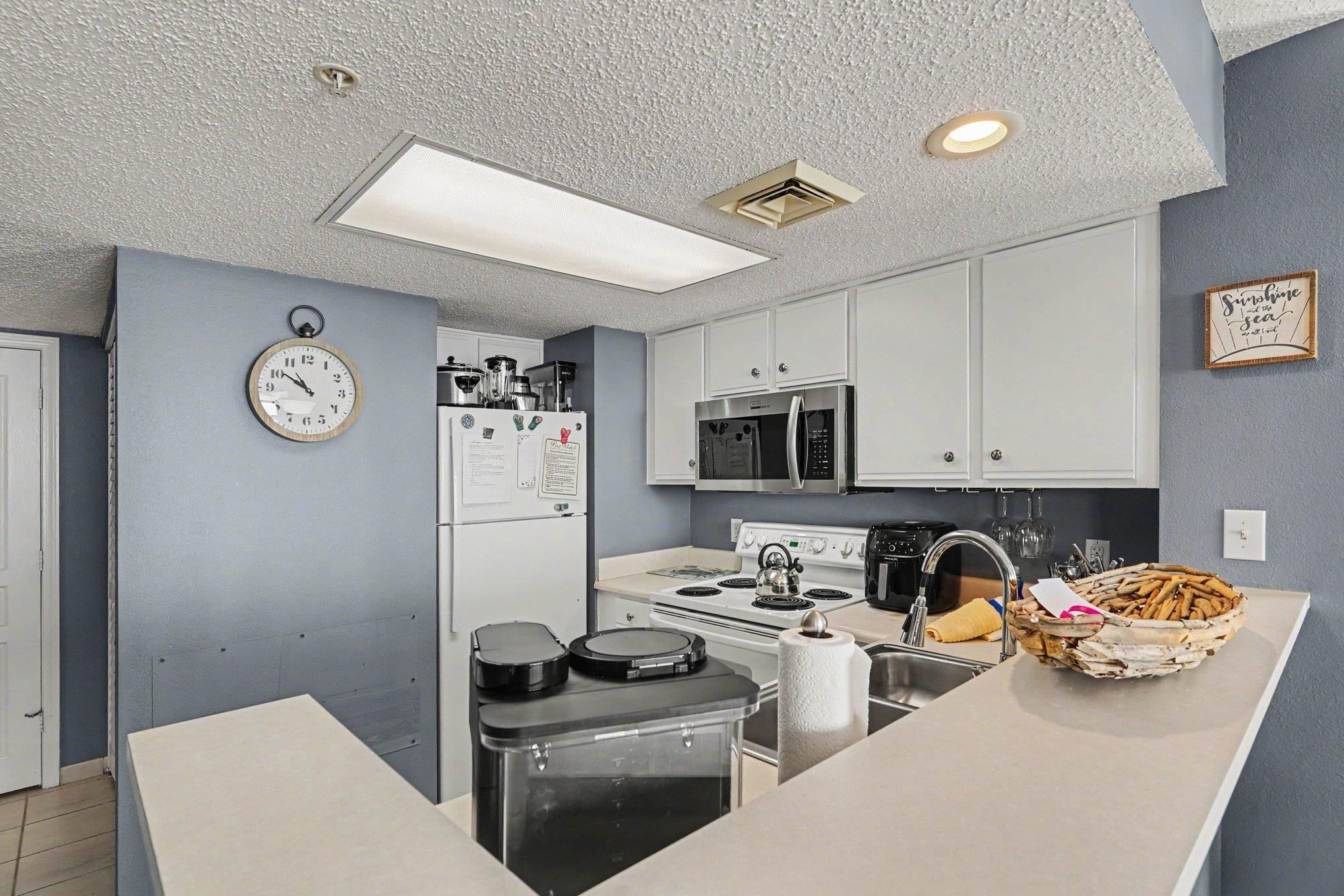 2701 S Ocean Blvd. 1011