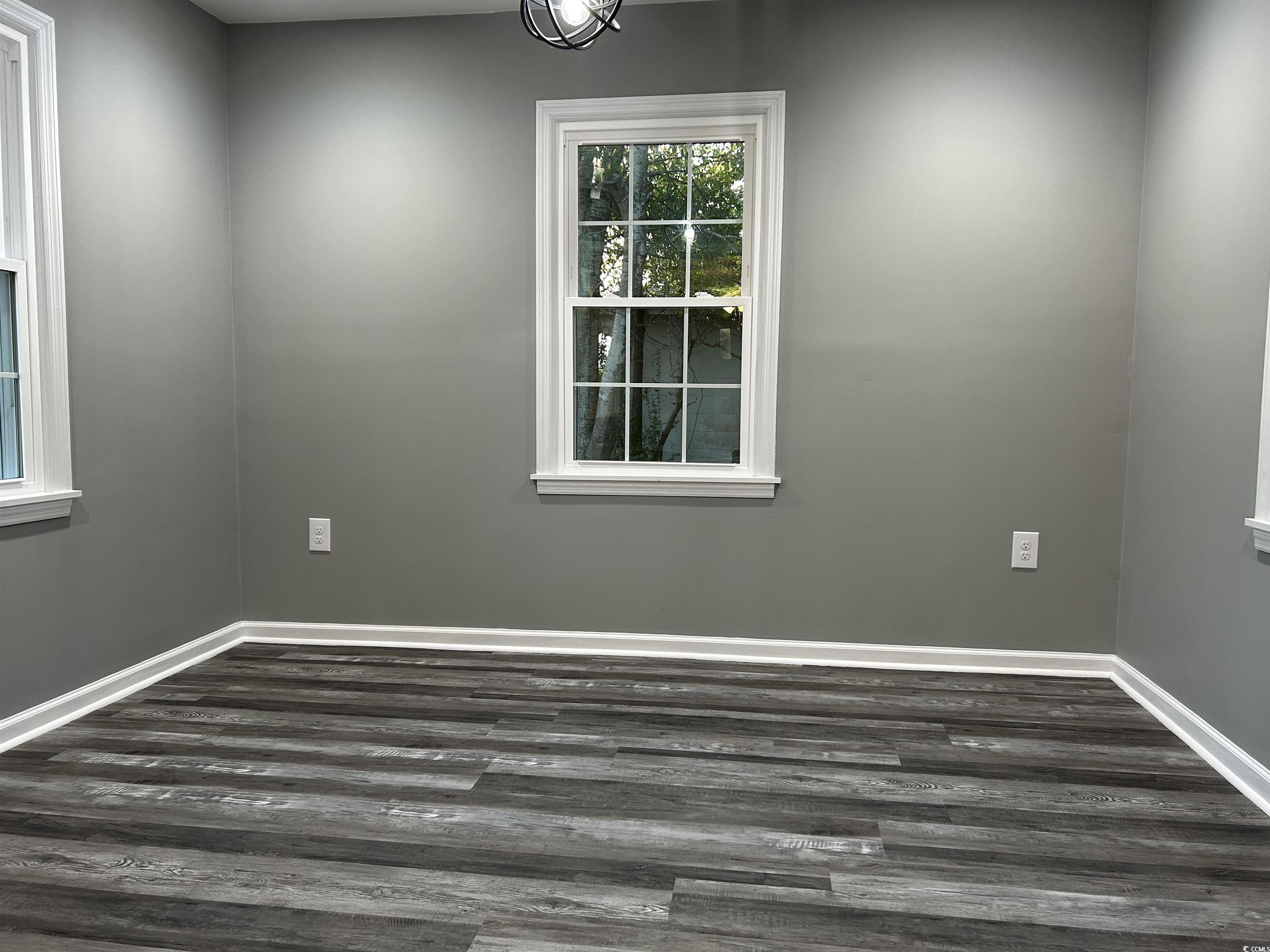 404 E Richardson Ave.