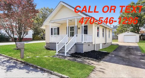 Photo of 211 S 4th St, Central, SC 29630 (MLS # 2610242)