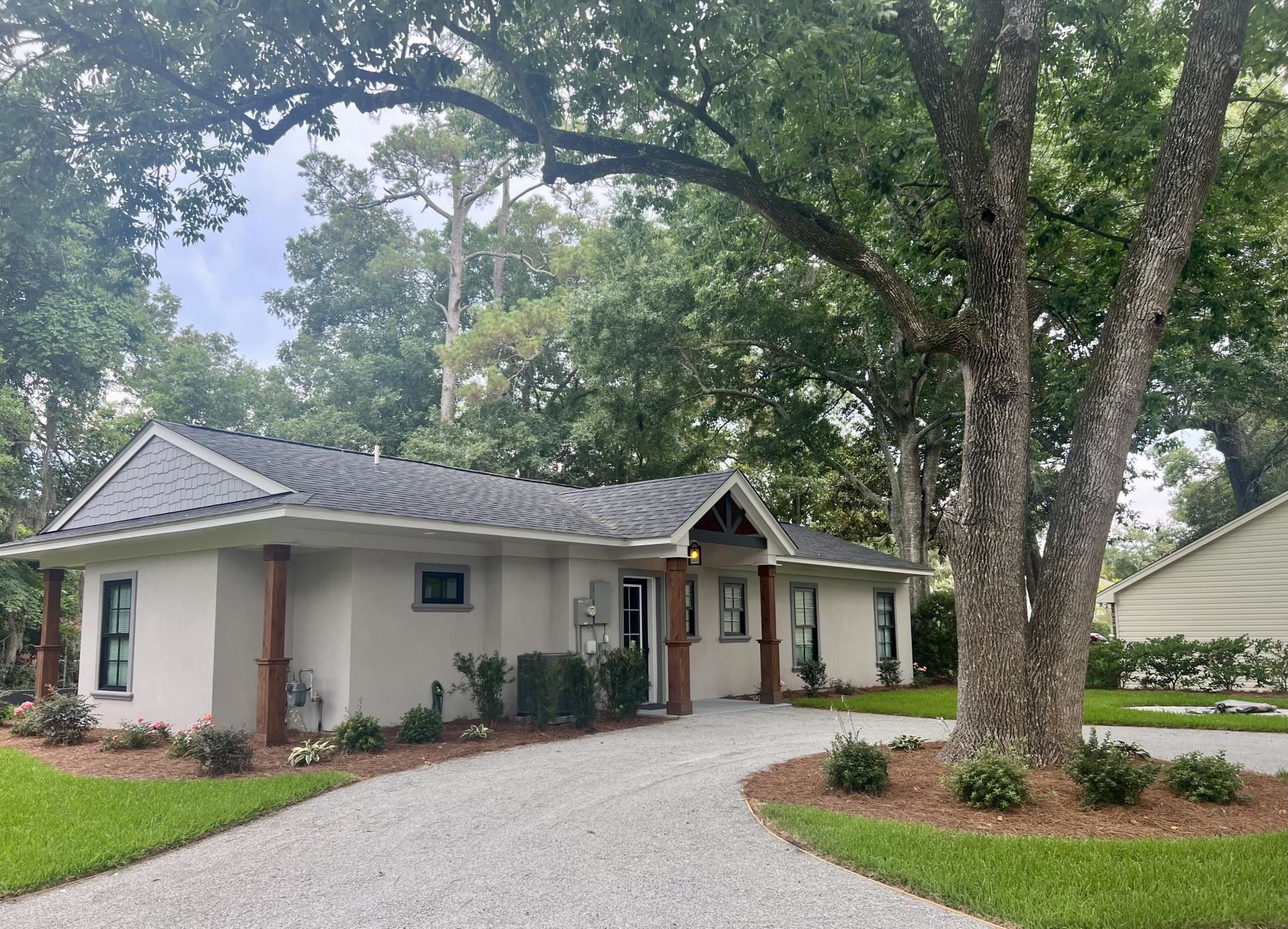 346 Waterside Ln.
