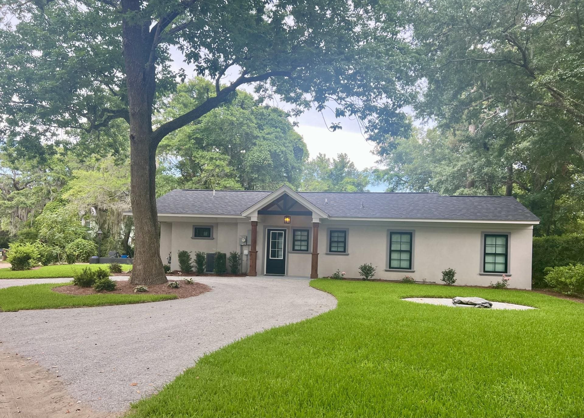 346 Waterside Ln.