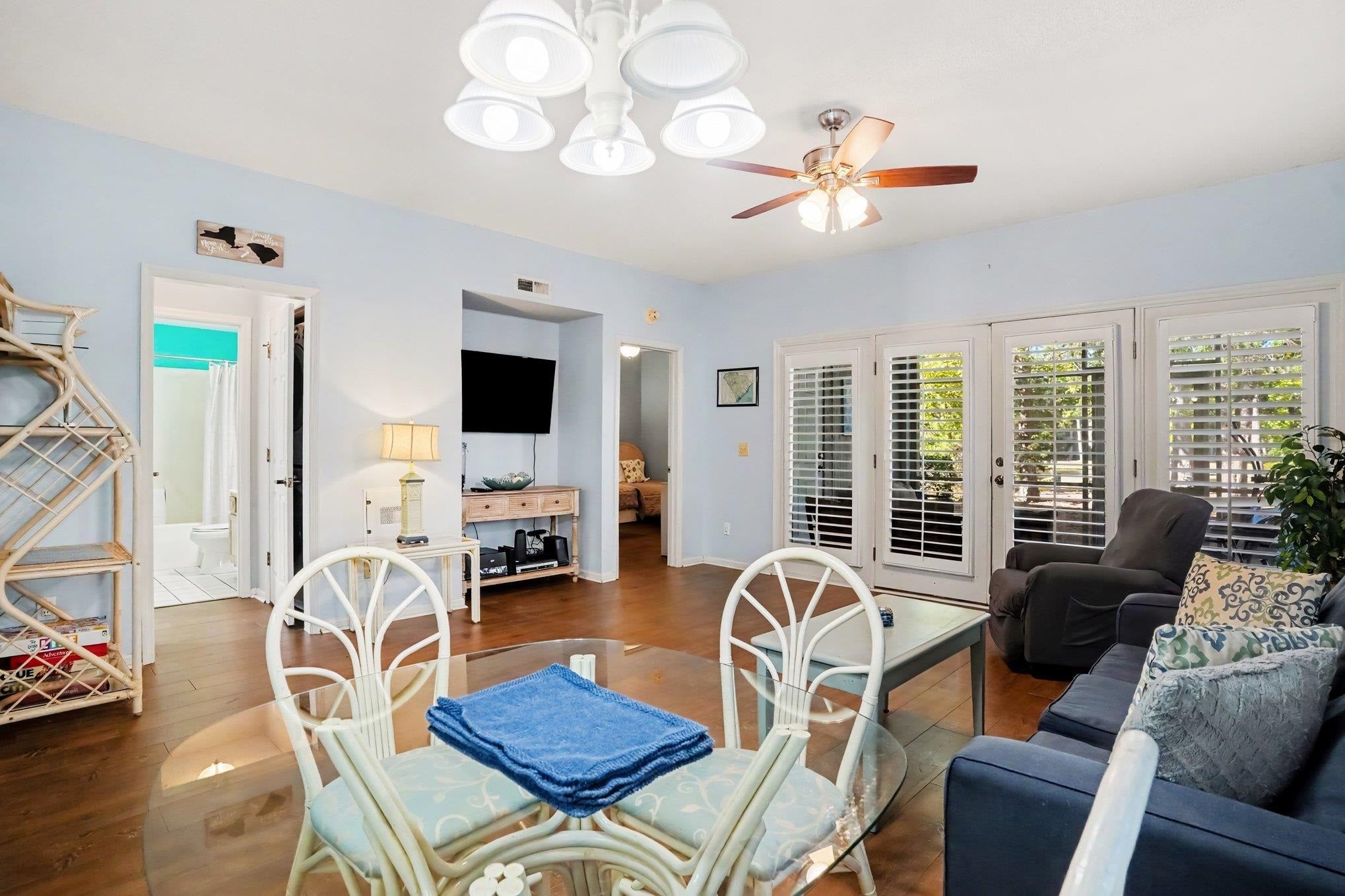 1221 Tidewater Dr. 2211