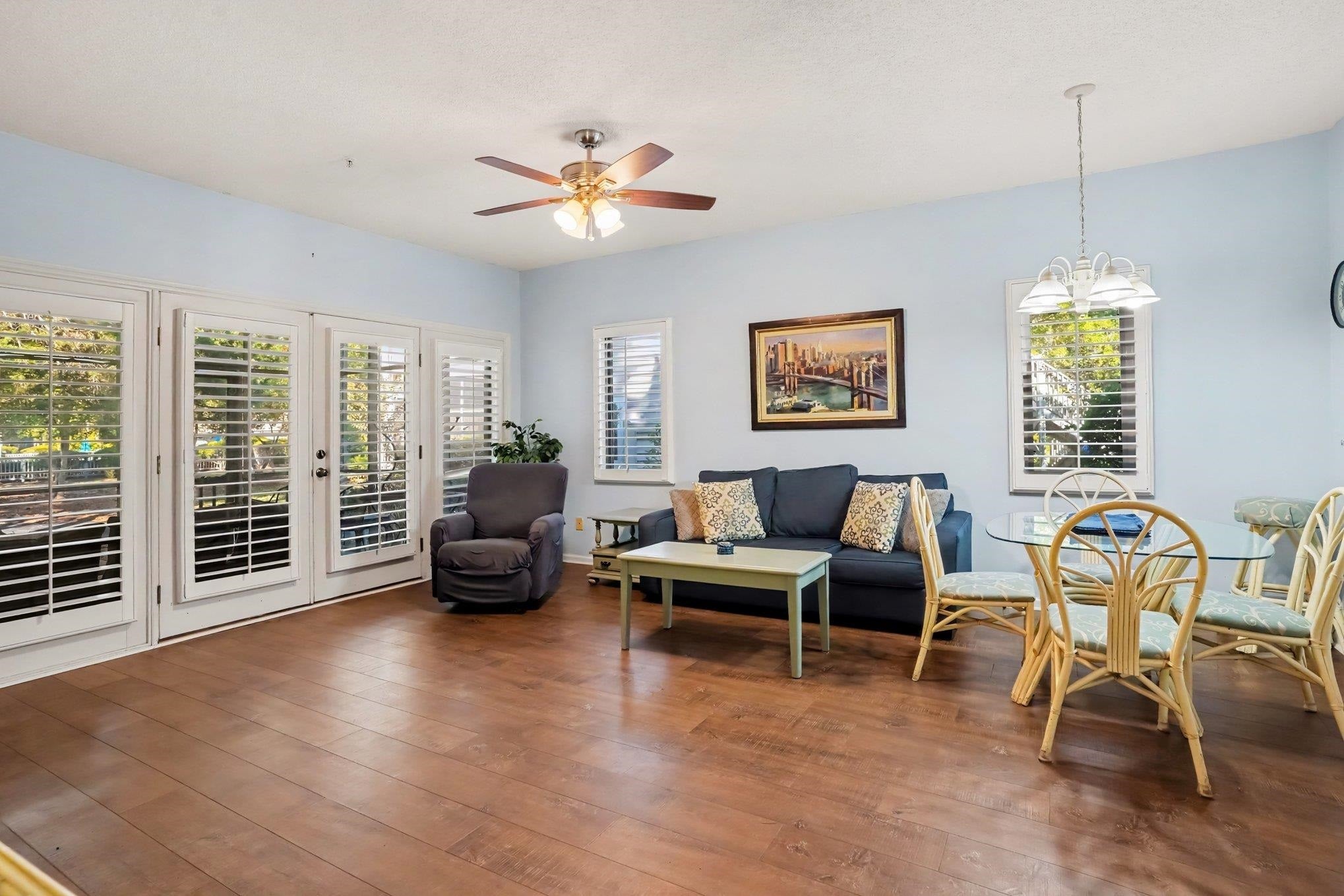 1221 Tidewater Dr. 2211