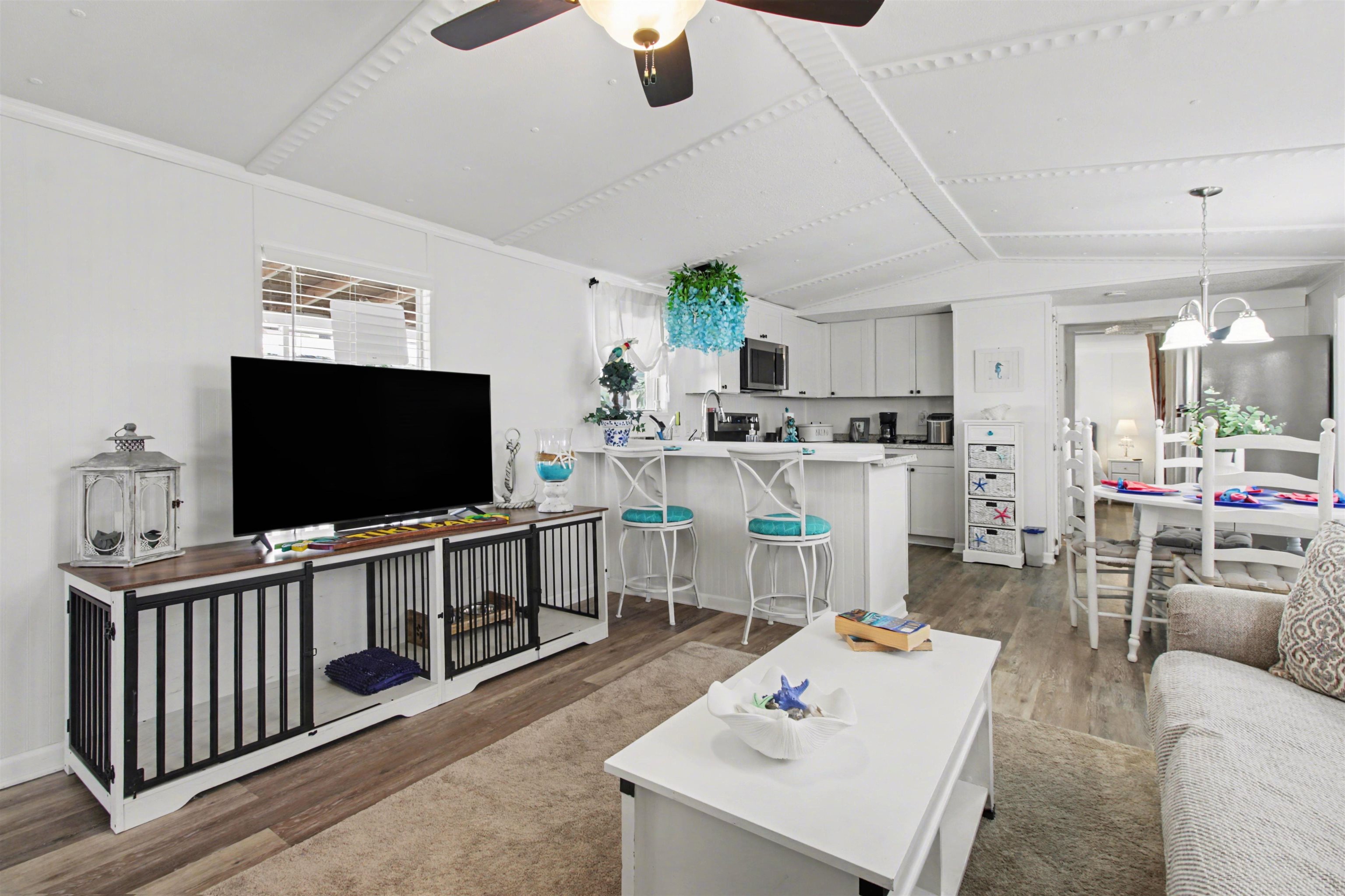 930 Foxfire Dr.