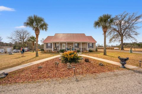 795 Dog Bluff Rd. Galivants Ferry SC 29544