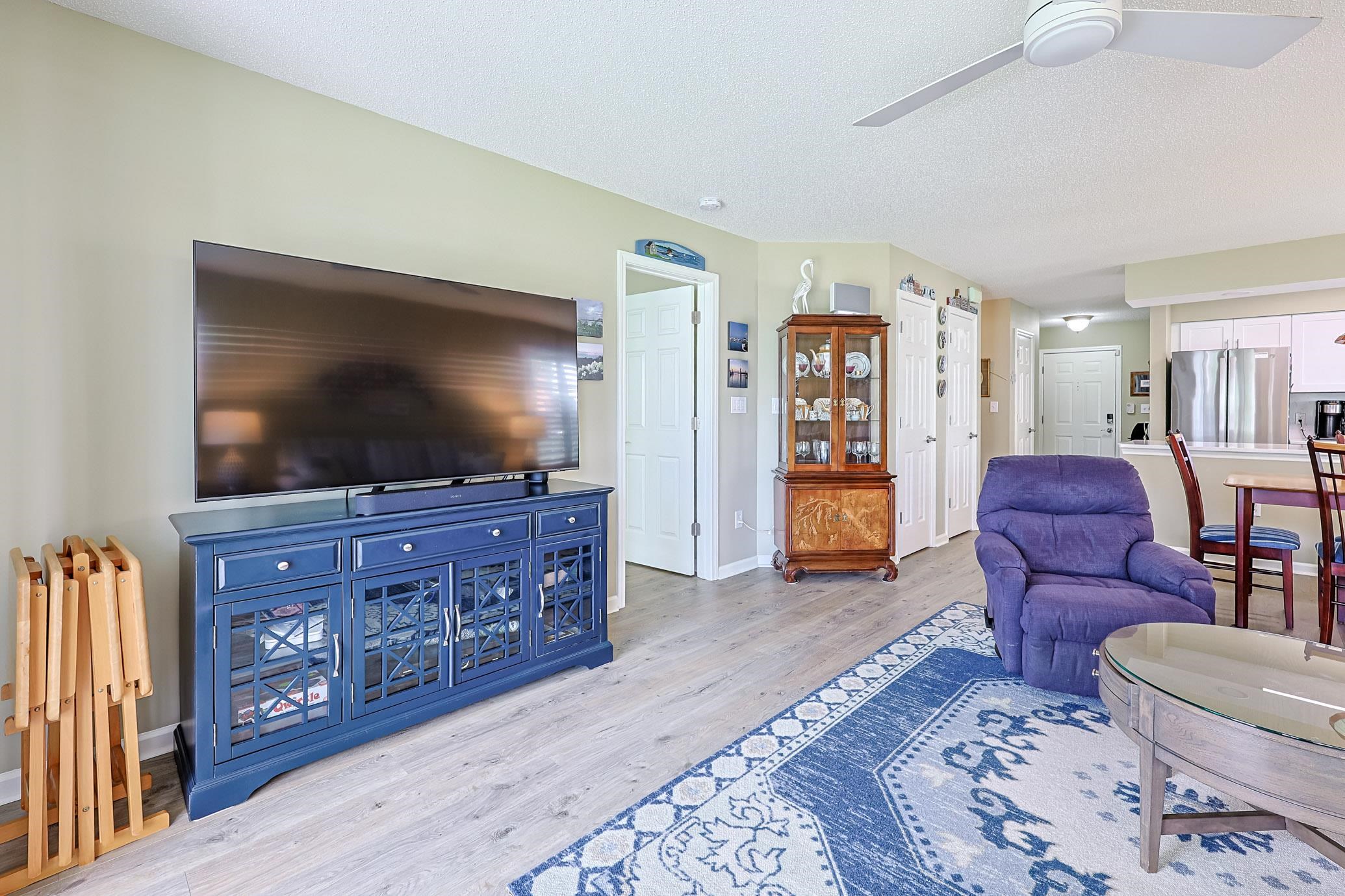 643 Woodmoor Dr. 101