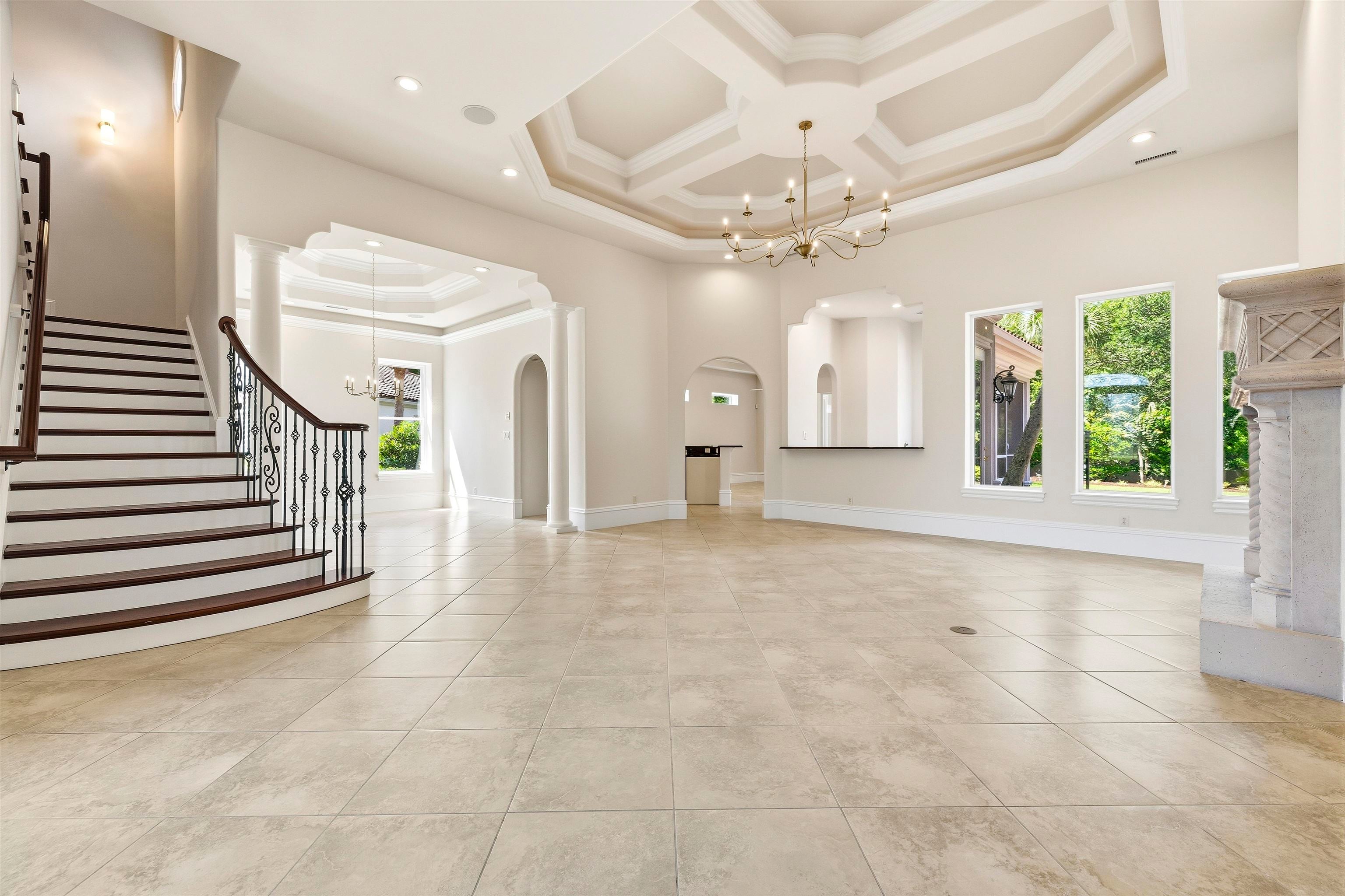 396 Posada Dr.