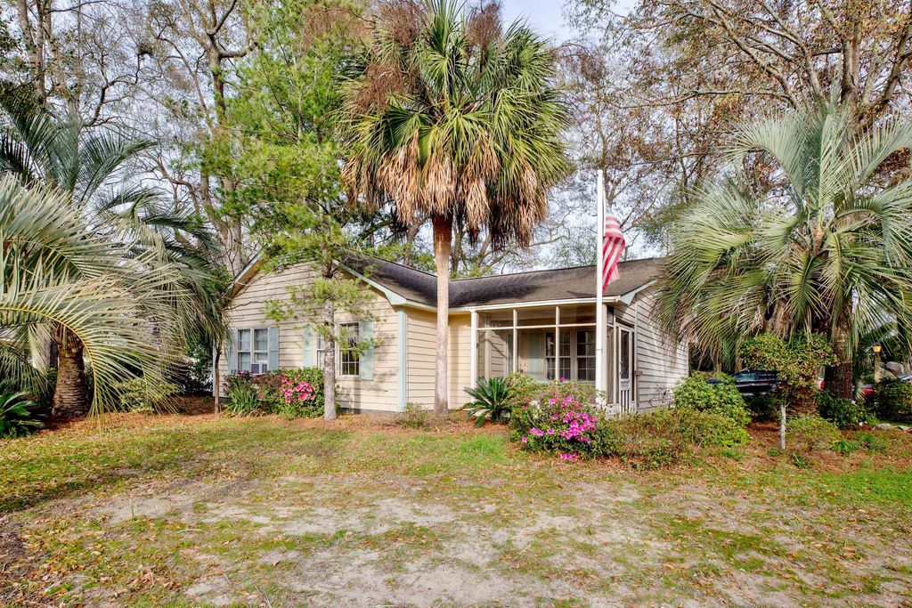 Photo of 810 Planters Trace Loop, Murrells Inlet, SC 29576 (MLS # 2607369)