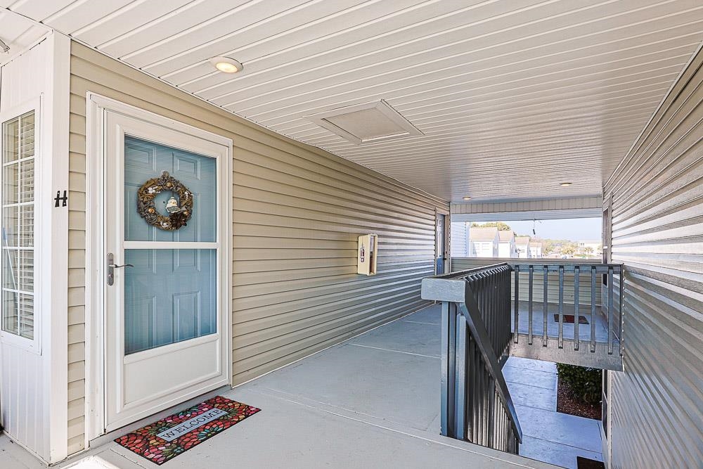 1943 Bent Grass Dr. H