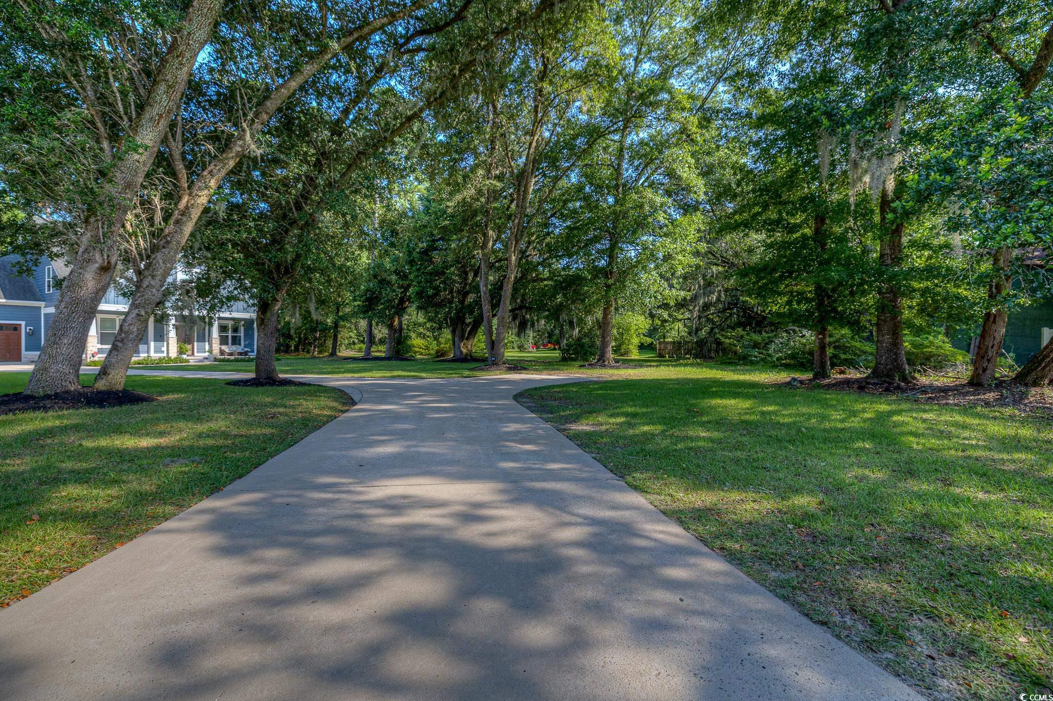 520 Oak Pond Ct.