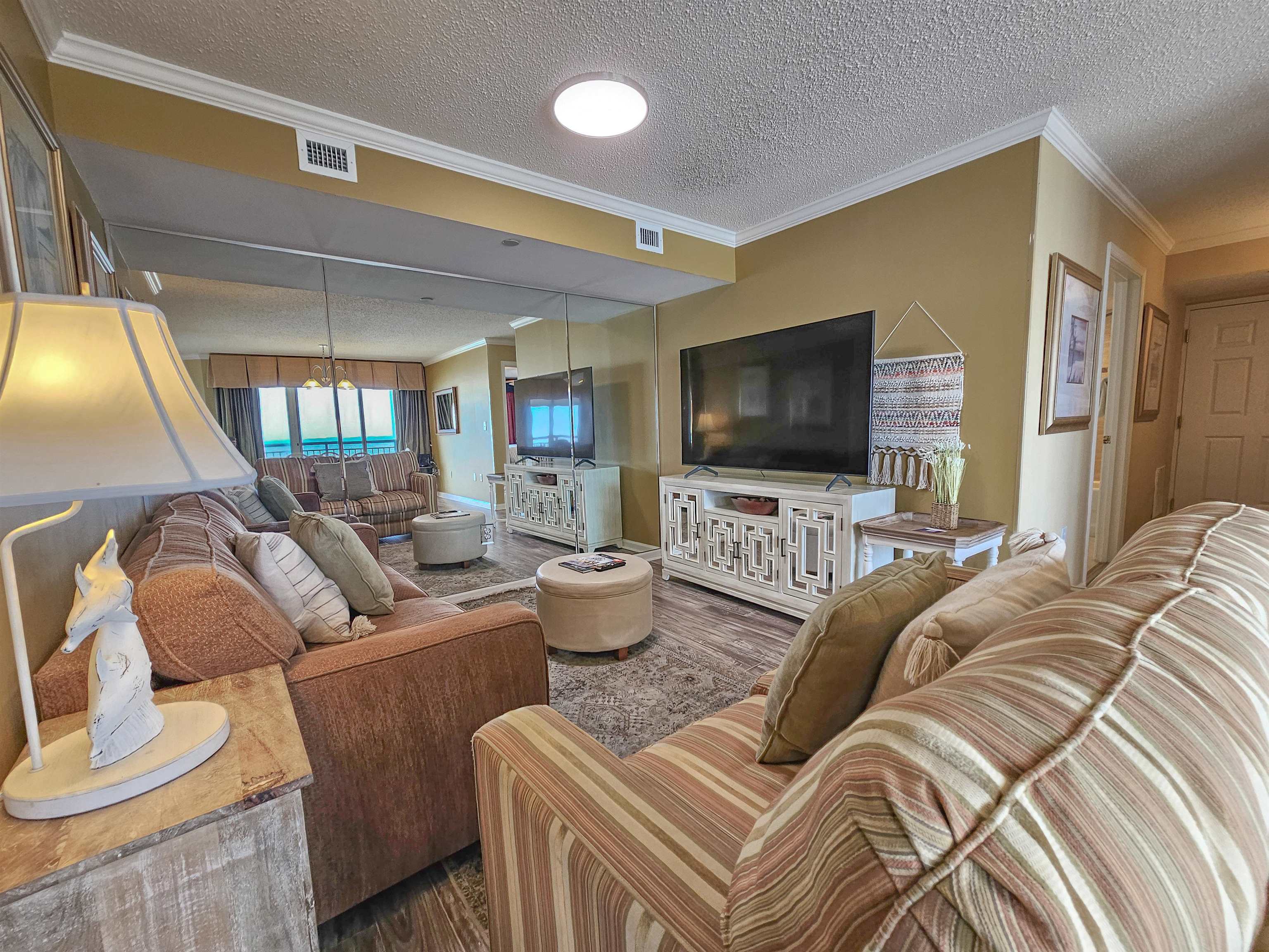 8560 Queensway Blvd. 1407