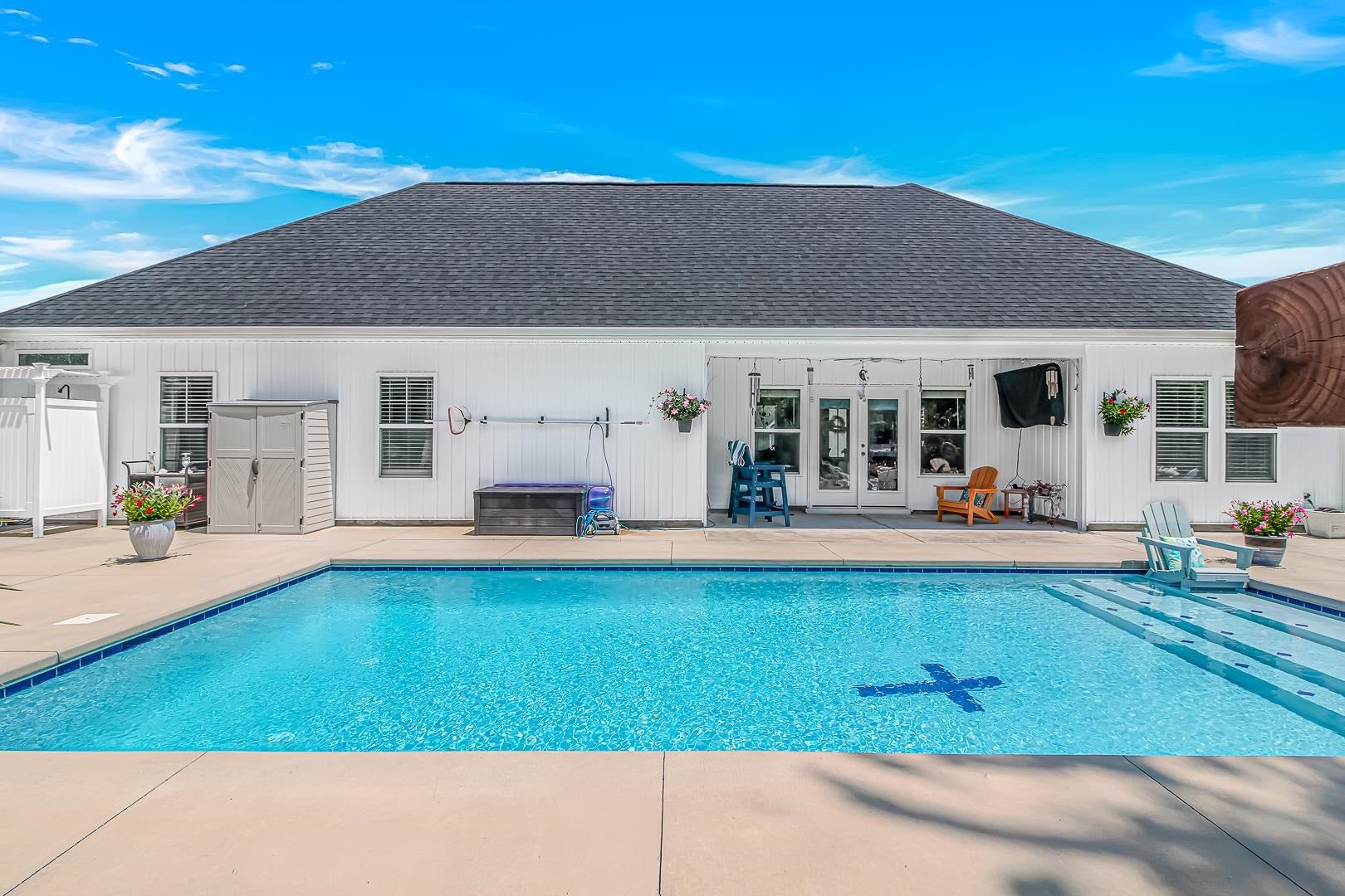 650 Pacific Commons Dr.