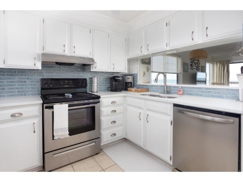 1711 Ocean Blvd. S 205