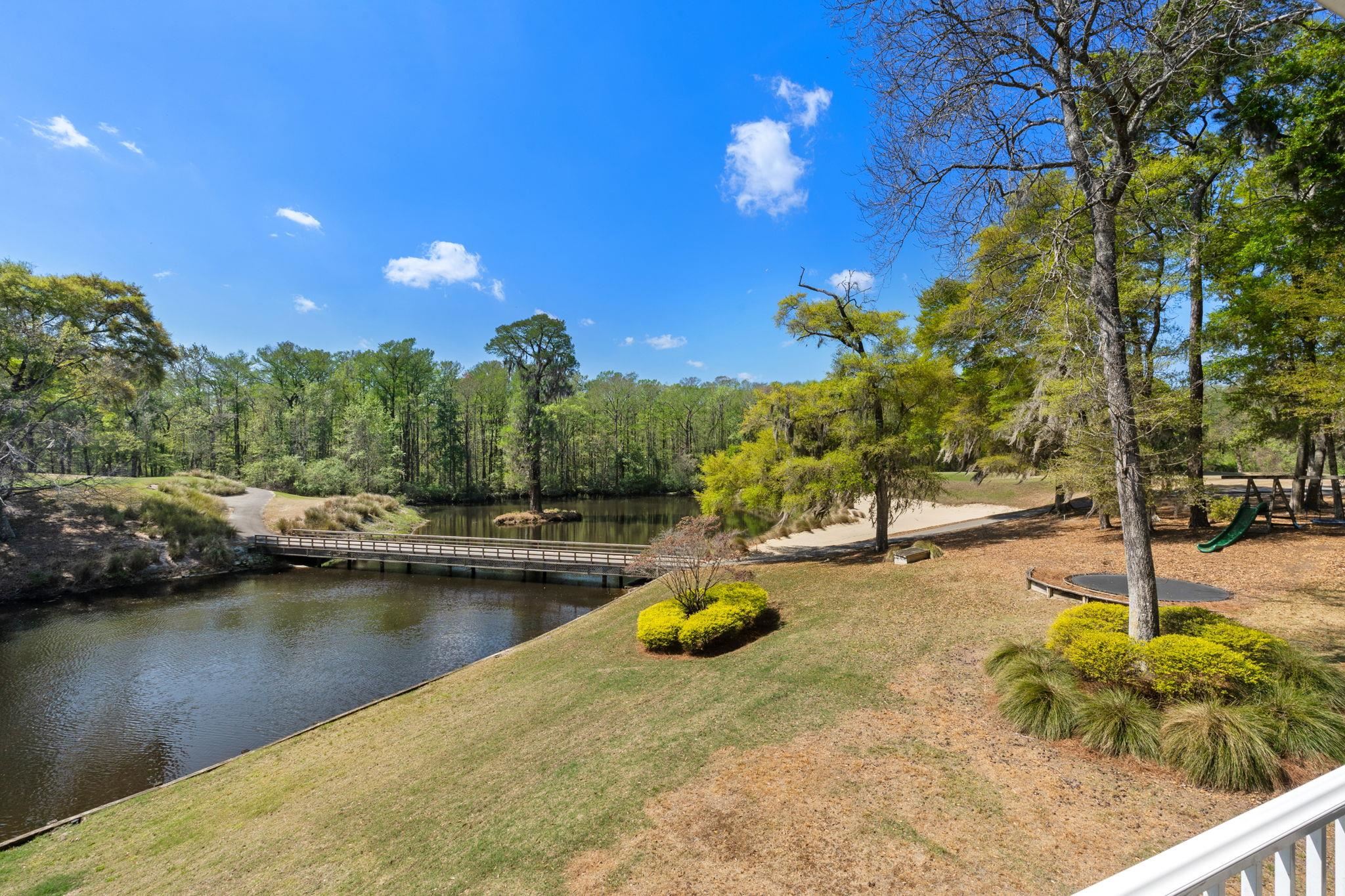 2073 Turnberry Ln.