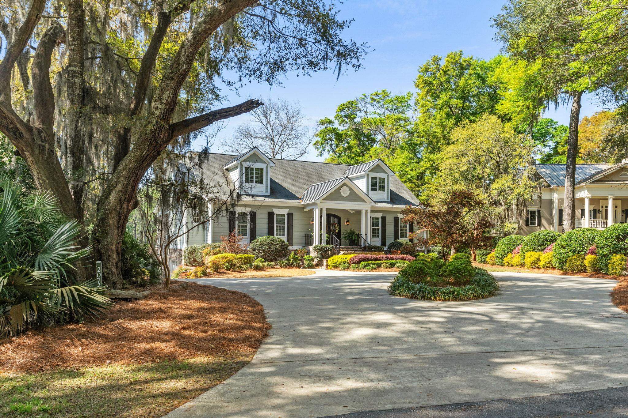 2073 Turnberry Ln.