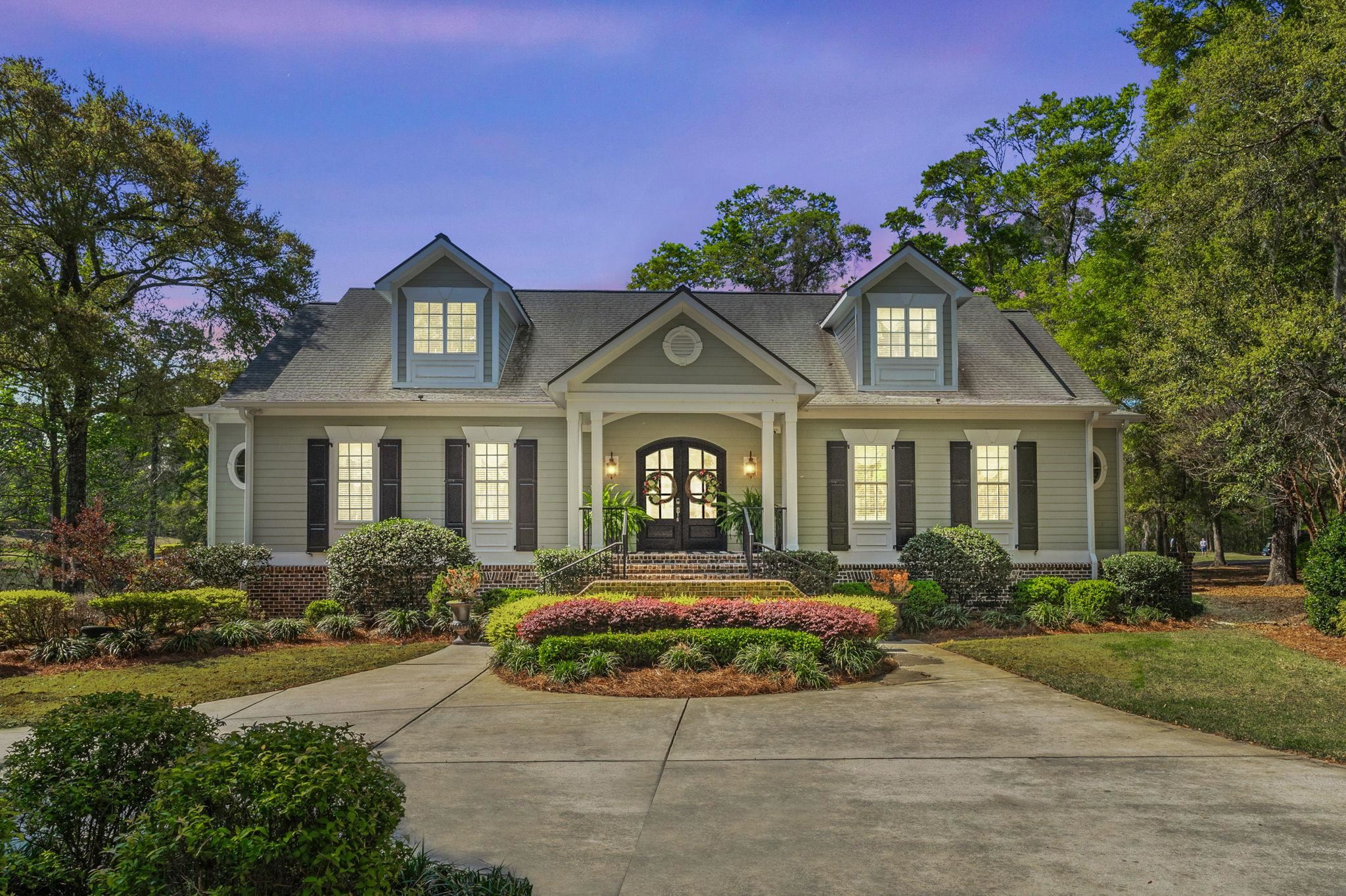 2073 Turnberry Ln.