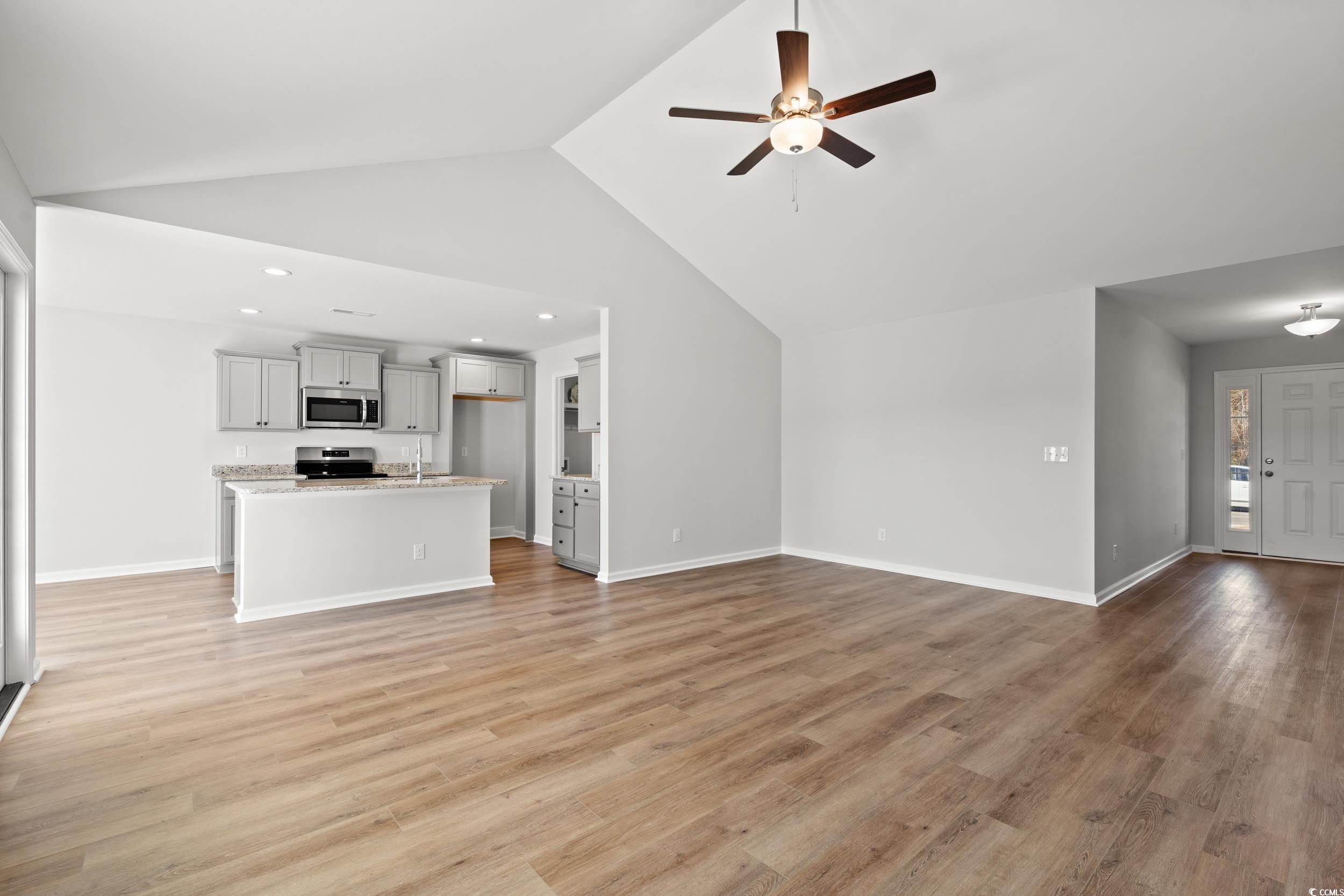 1025 Woodside Dr.