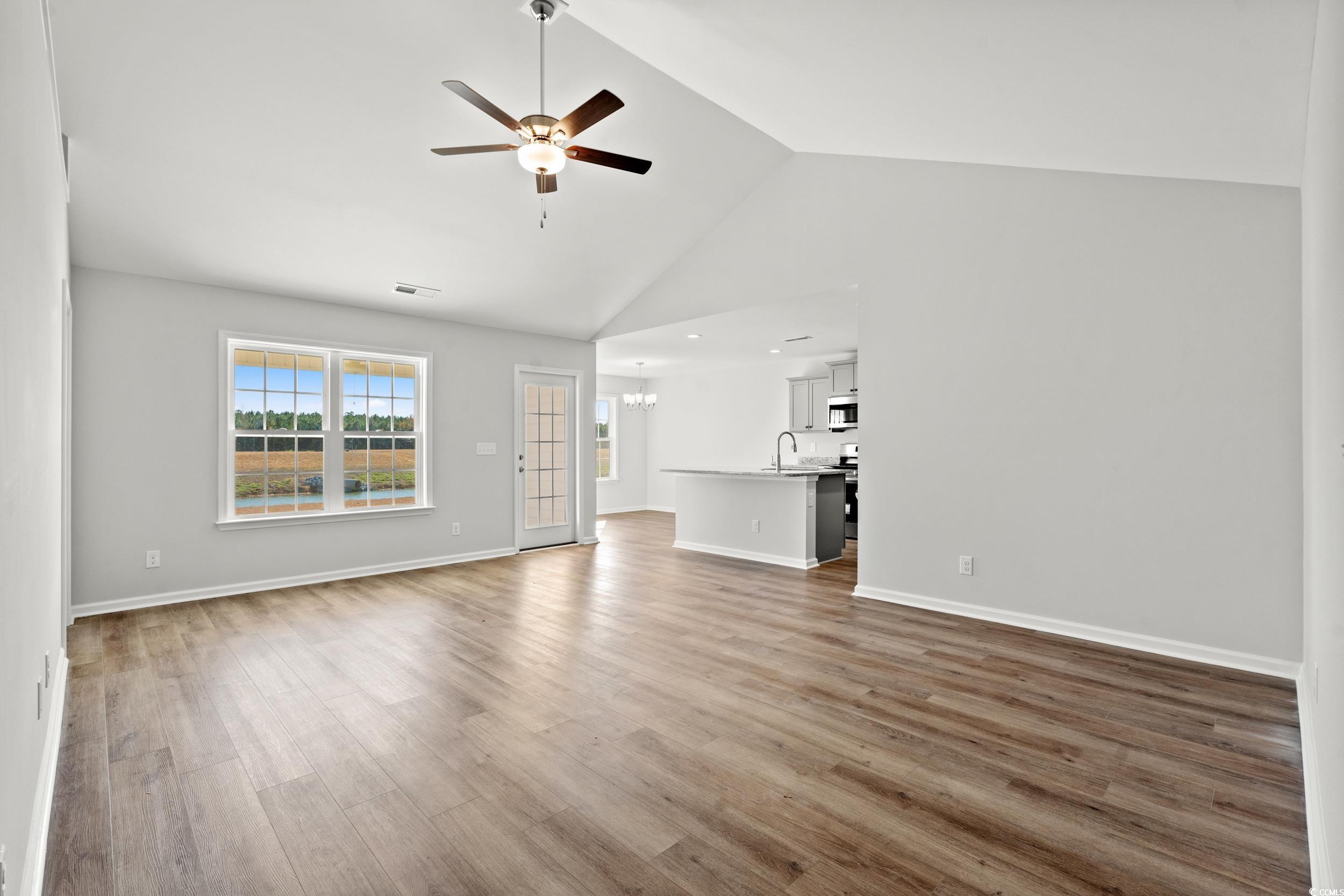 1025 Woodside Dr.