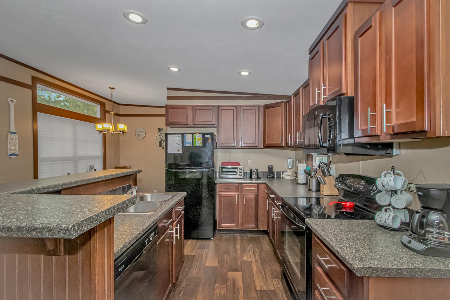 6001-MH26 S Kings Hwy.