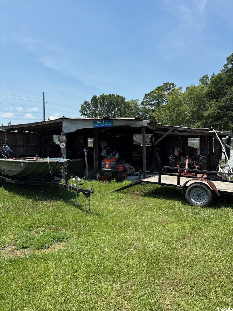 160 NW Hickman Rd. Hickman Road Boat Storage