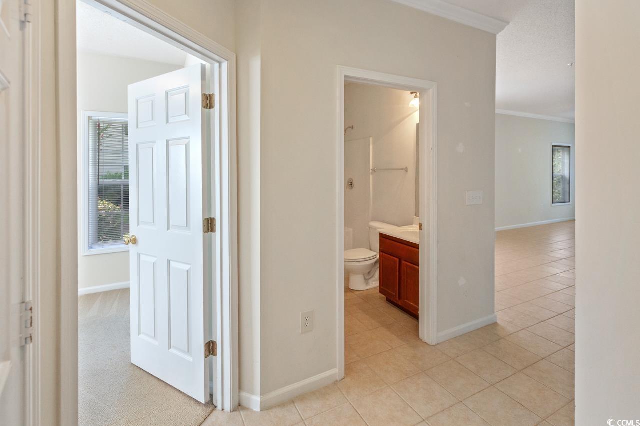 5828 Longwood Dr. 101