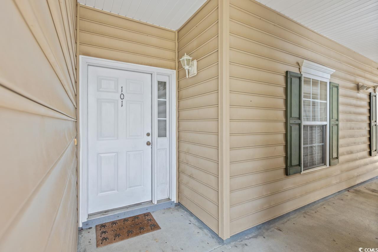 5828 Longwood Dr. 101